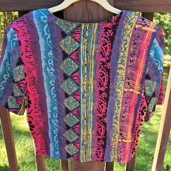 Funky Patterned Vintage Cropped Top - Picture 4 of 6